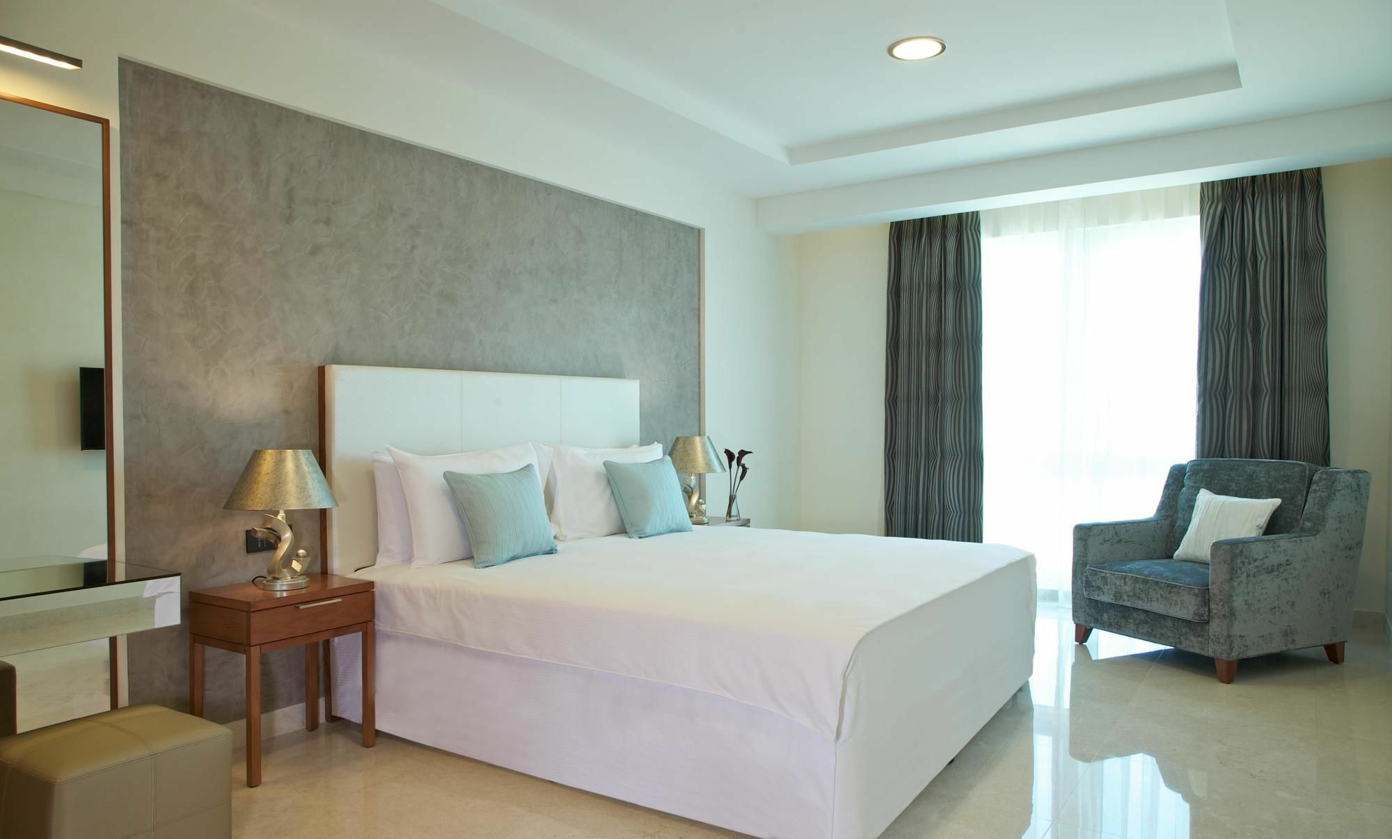 Millennium Executive 4*